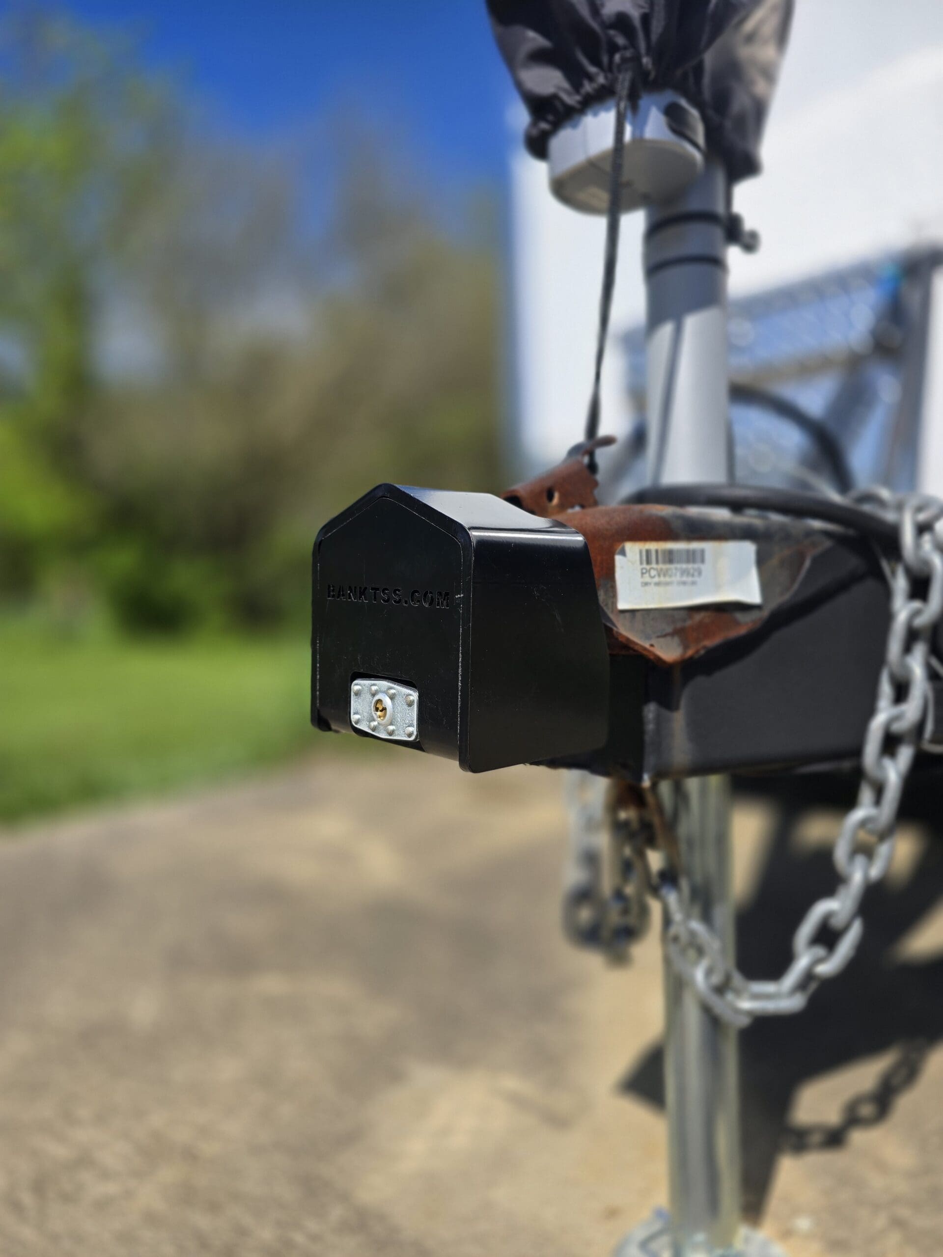 Lock for 2" trailer coupler